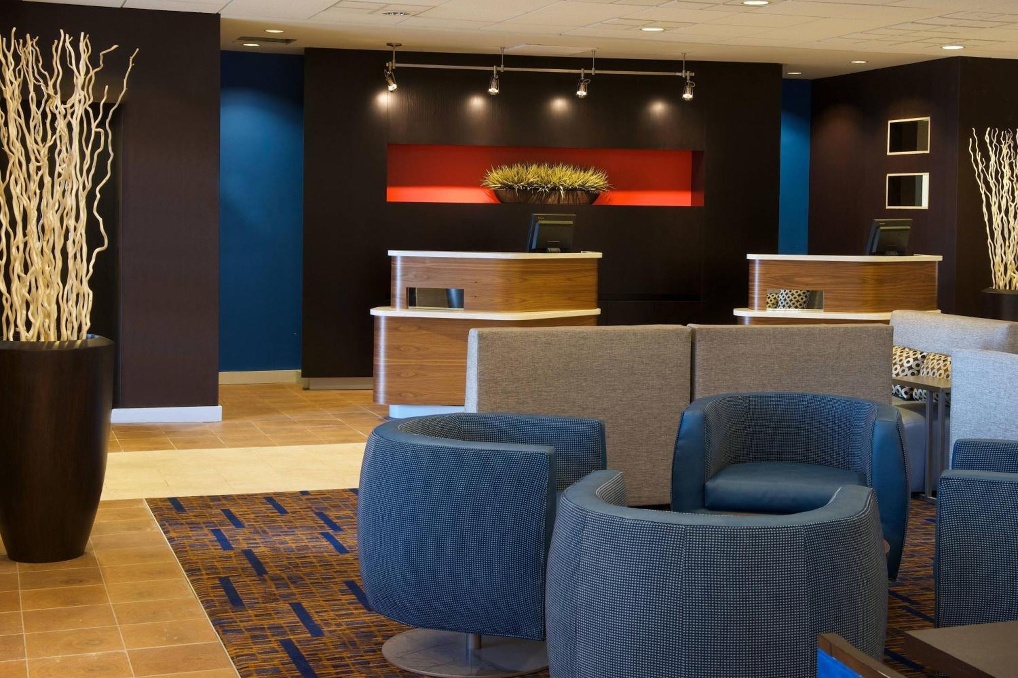 Hotel Courtyard By Marriott Bloomington Esterno foto