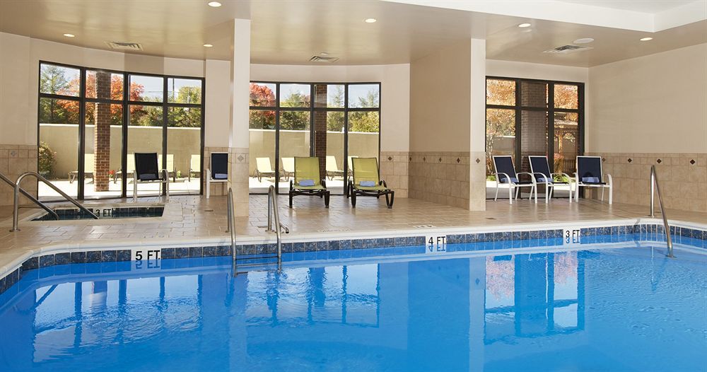 Hotel Courtyard By Marriott Bloomington Esterno foto